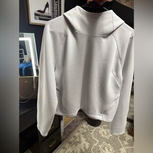 Lululemon sweatshirt